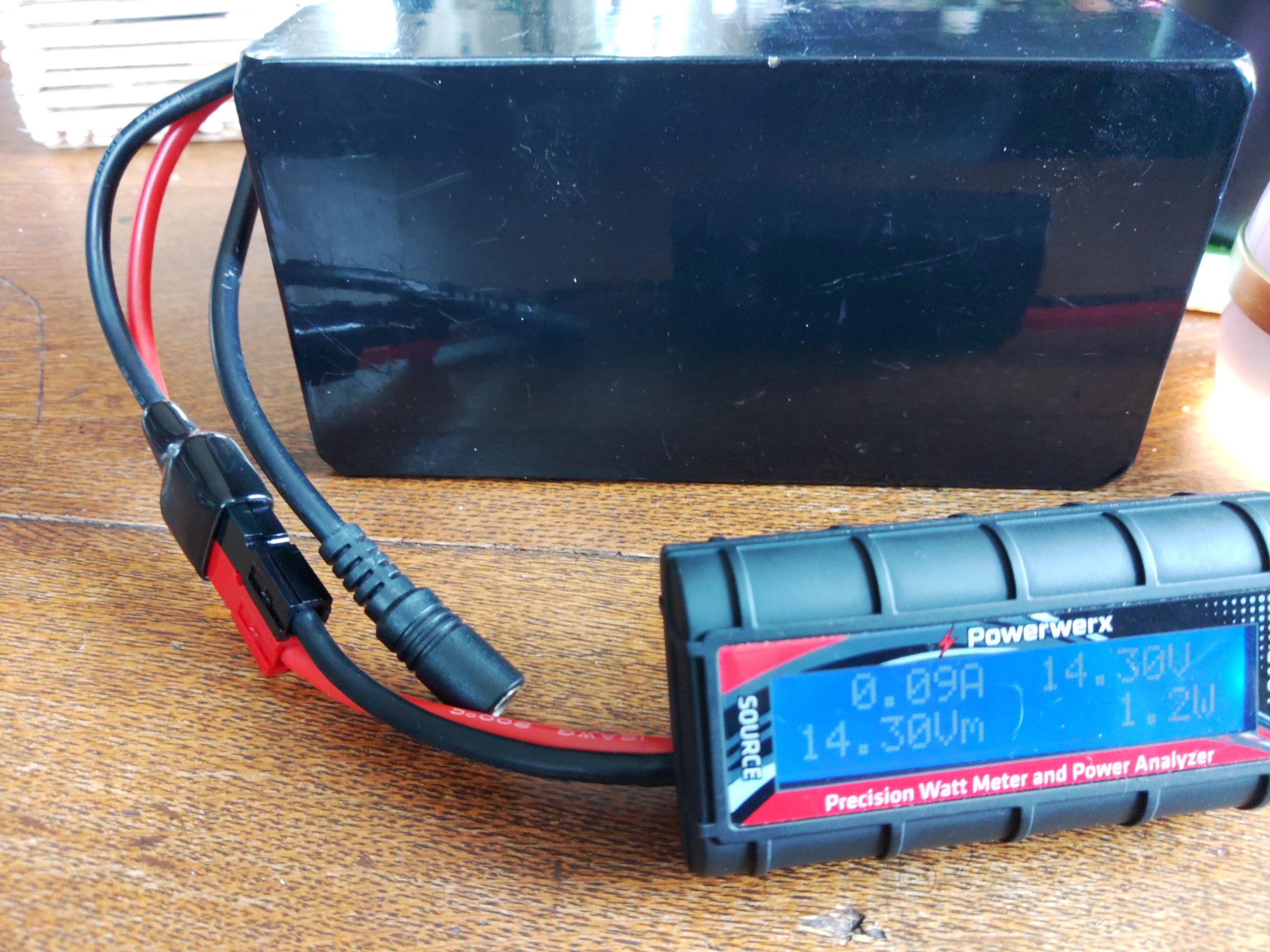 14.6V, 10A AC-to-DC Charger (Anderson) for 12V LiFePO4 Batteries (BPC-1510A)